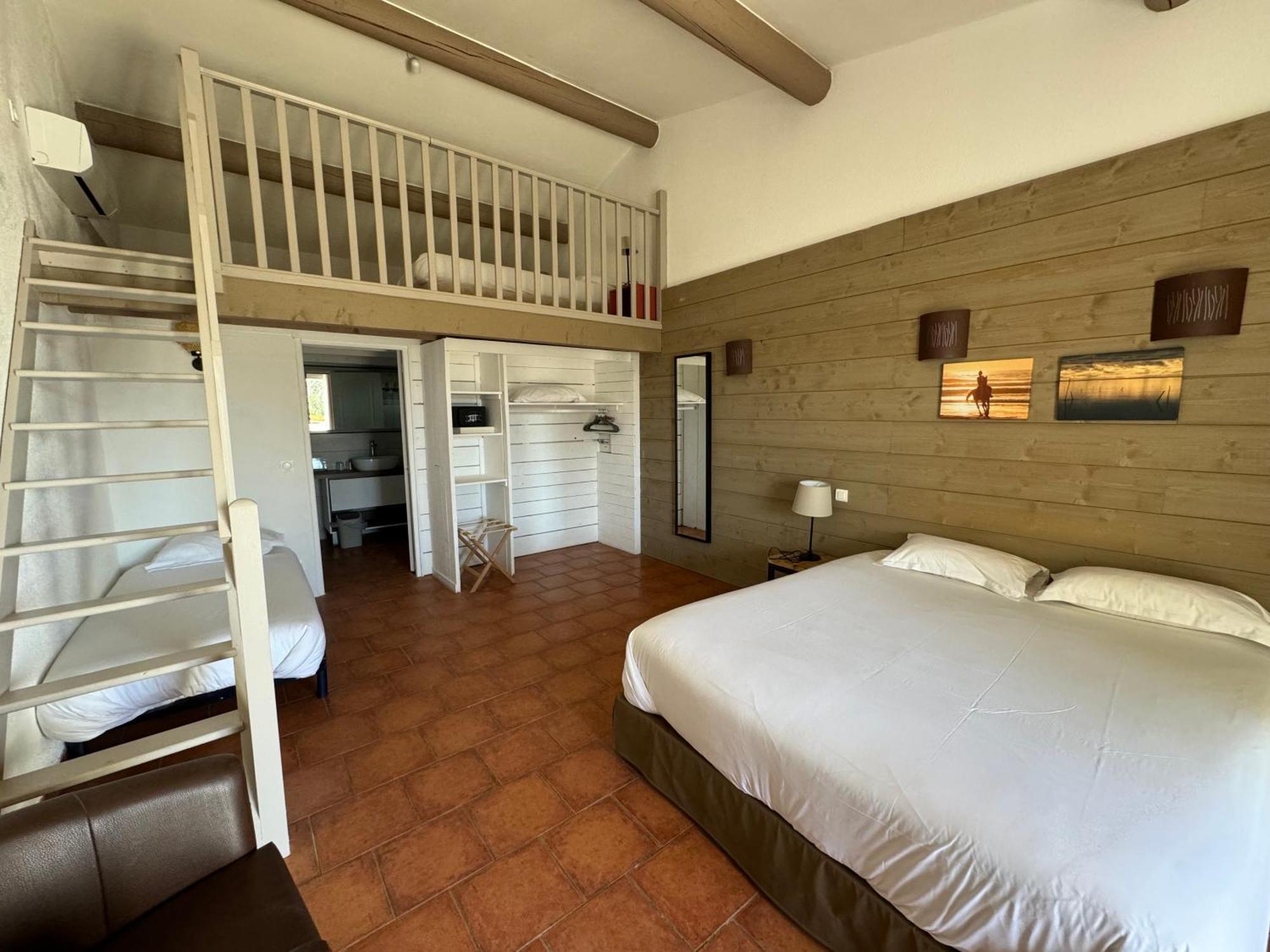 Mas Des Salicornes Hotel Saintes-Maries-de-la-Mer Ngoại thất bức ảnh