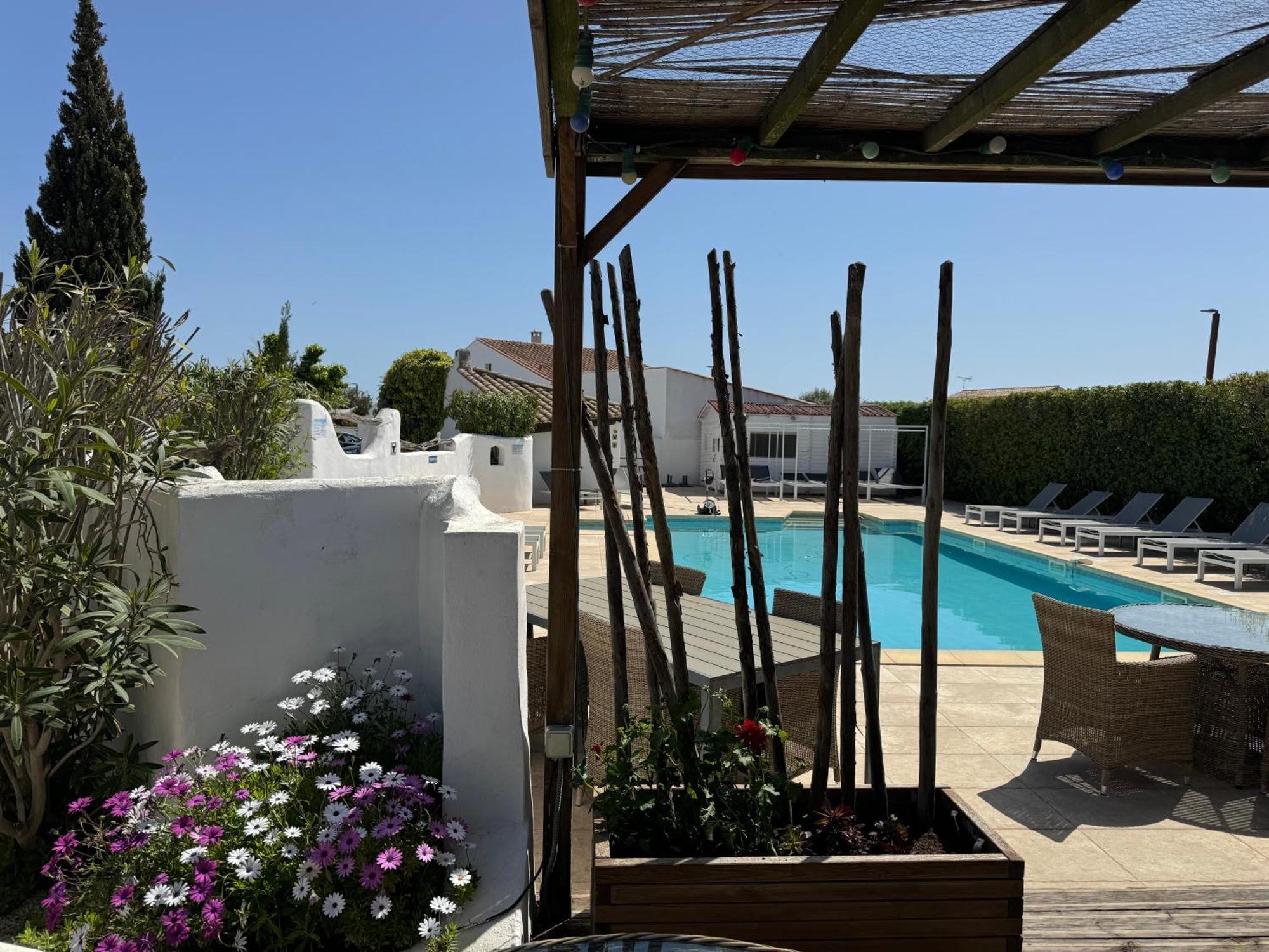Mas Des Salicornes Hotel Saintes-Maries-de-la-Mer Ngoại thất bức ảnh