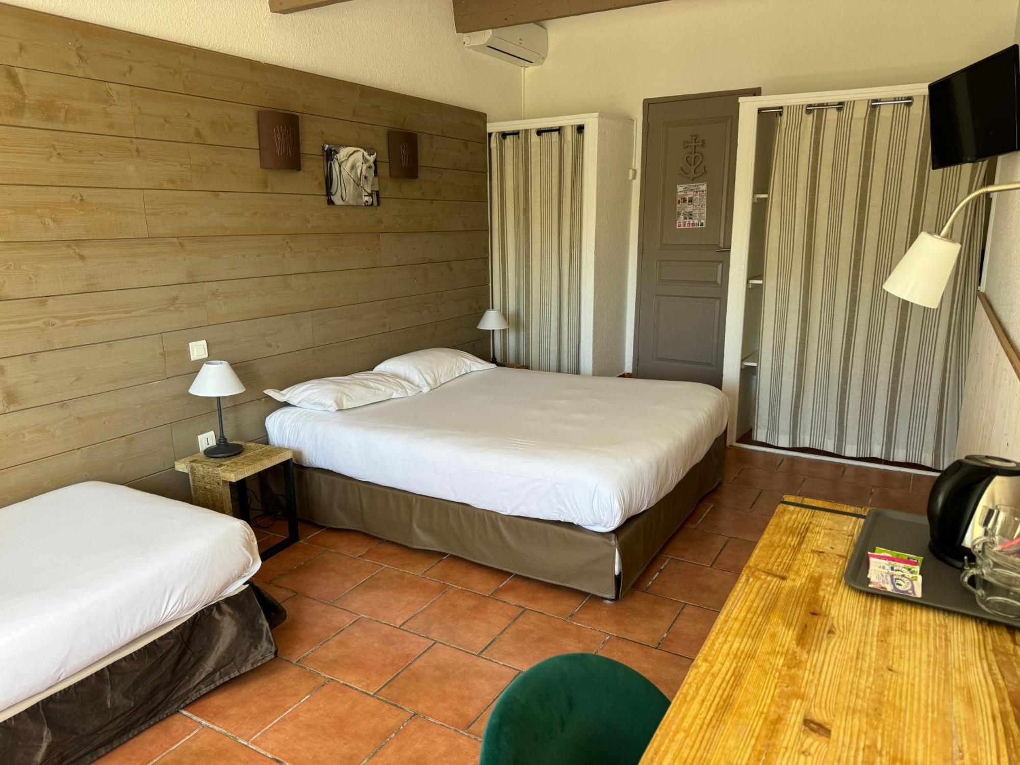 Mas Des Salicornes Hotel Saintes-Maries-de-la-Mer Ngoại thất bức ảnh